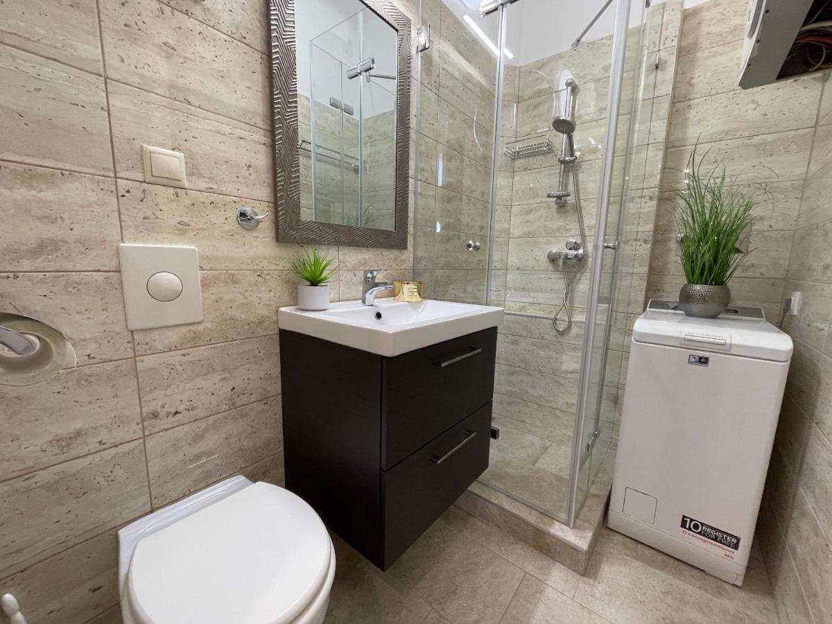 R7 Design Apartment - Hostaid Budapeszt Zewnętrze zdjęcie